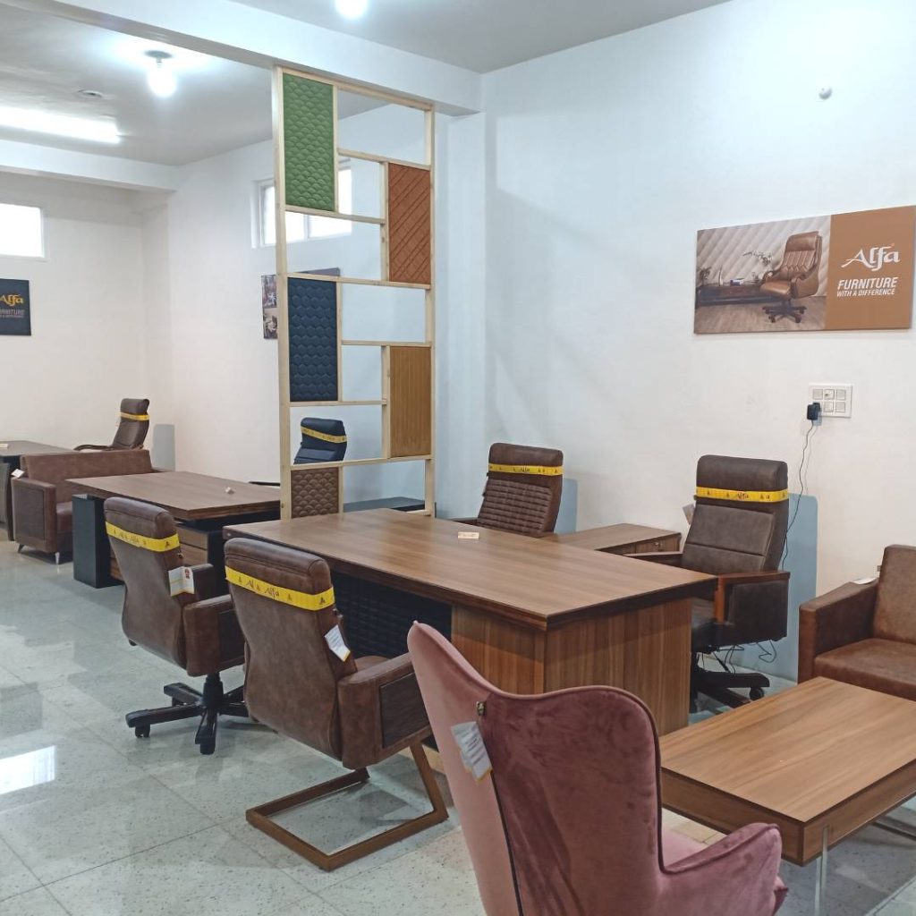 Modular Office Furniture in Kullu