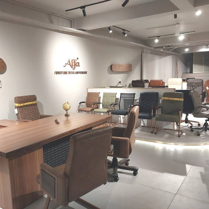 Modular Office Furniture in New delhi