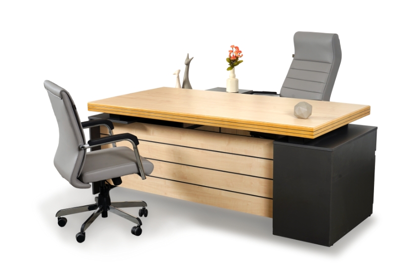 Premium Office Table in Panchkula